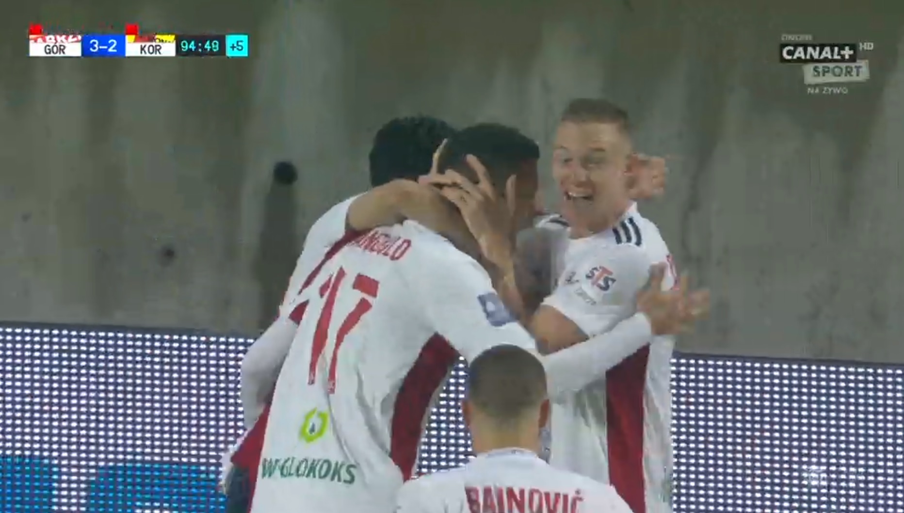 Wielkie emocje i zwroty akcji w Zabrzu! Pięć goli, dwie czerwone kartki oraz zwycięstwo Górnika [WIDEO]