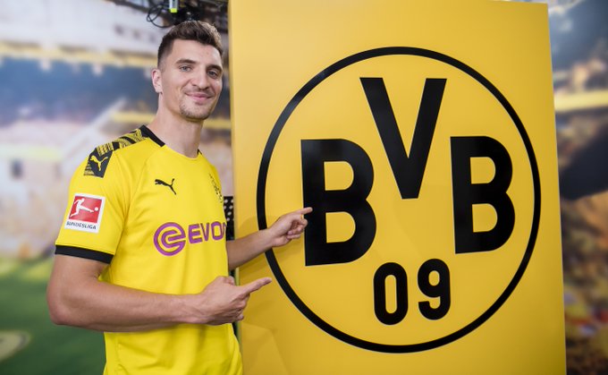 Pierwsze letnie wzmocnienie Borussii Dortmund! Thomas Meunier podpisał kontrakt
