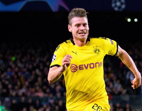 Składy na mecz Borussia Dortmund - VfB Stuttgart. Polacy tylko rezerwowymi