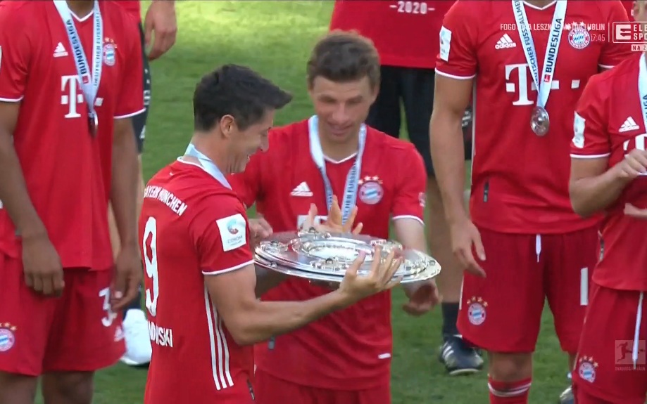 100 goli Bayernu w Bundeslidze! Bramka Lewandowskiego, Cuisance trafił w stylu Robbena [WIDEO]