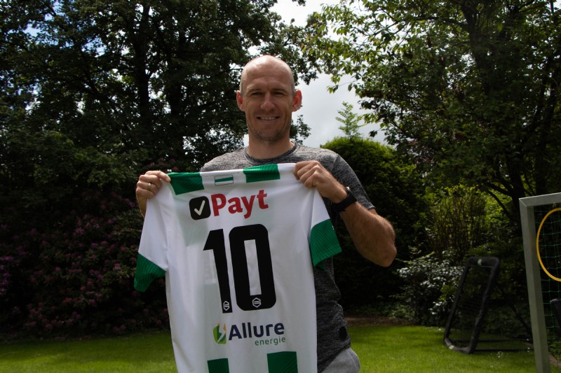 Arjen Robben znów zawiesi buty na kołku? Holender może ponownie zakończyć karierę