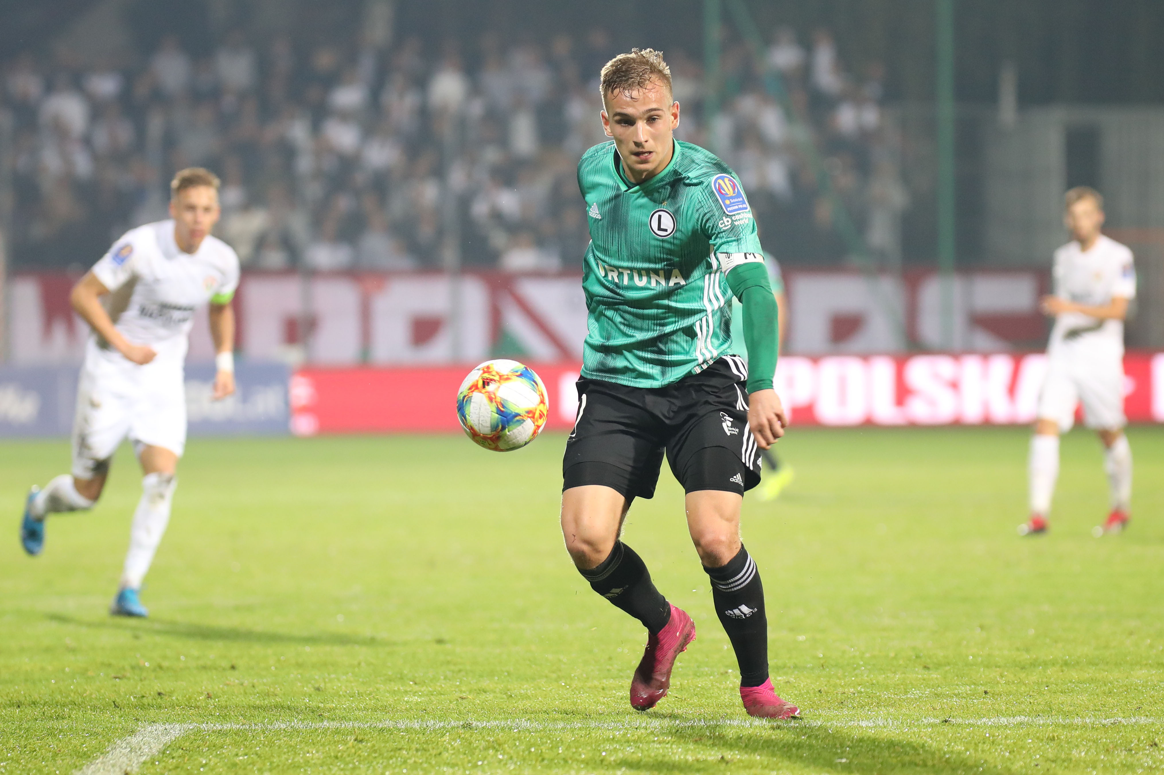 Mateusz Praszelik znalazł nowy klub. Piłkarz przechodzi testy medyczne