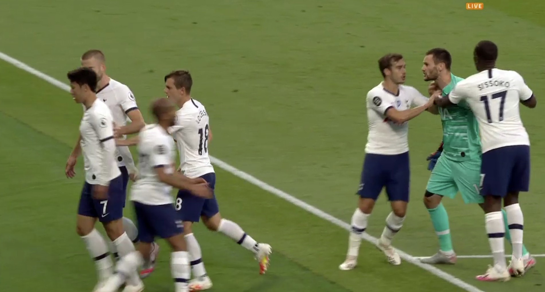 Hugo Lloris wyjaśnił, dlaczego miał pretensje do Sona. "To mnie zirytowało"