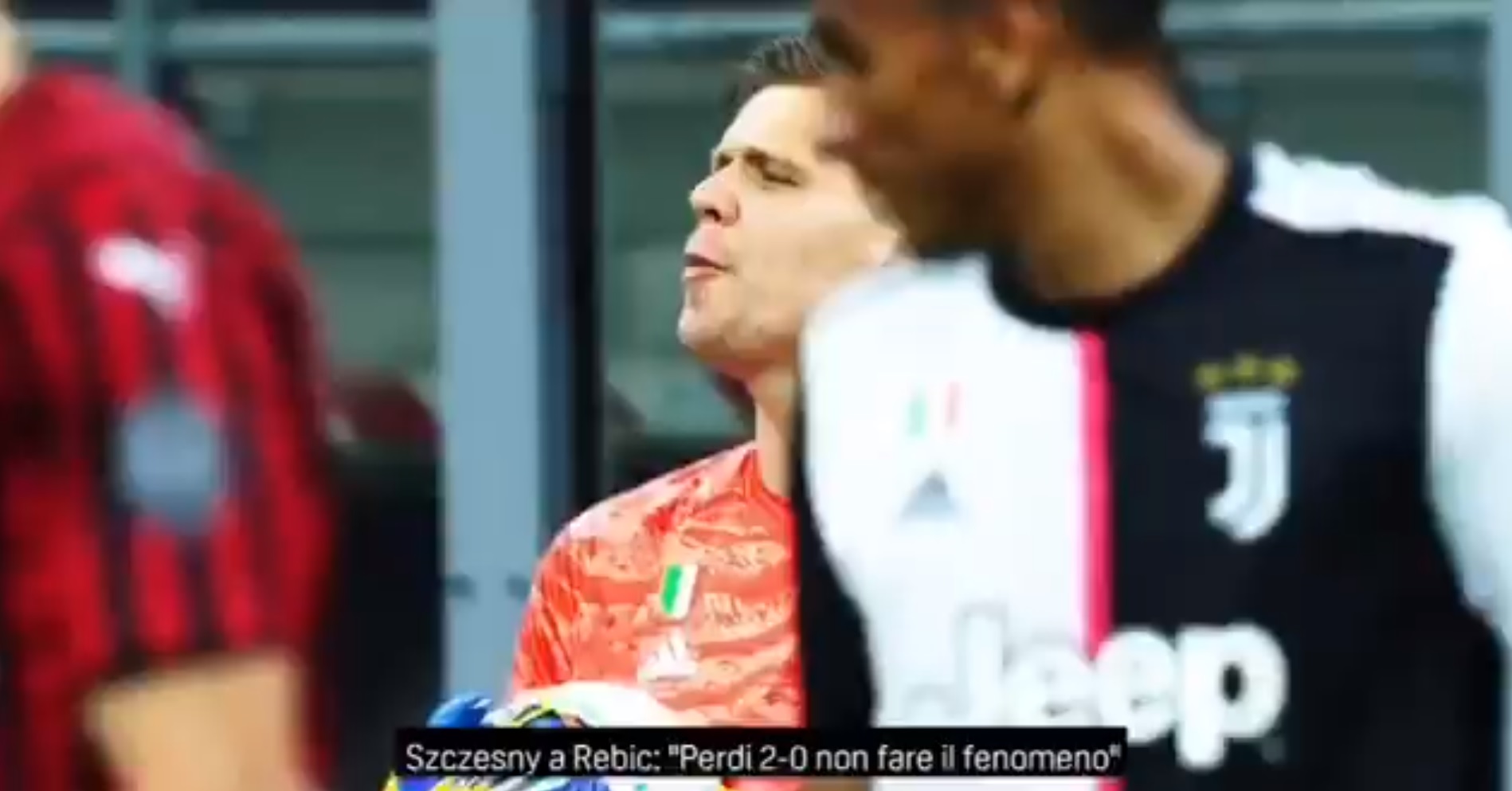 Tak Wojciech Szczęsny prowokował piłkarzy AC Milan. "Przegrywacie 0:2, nie popisuj się" [WIDEO]