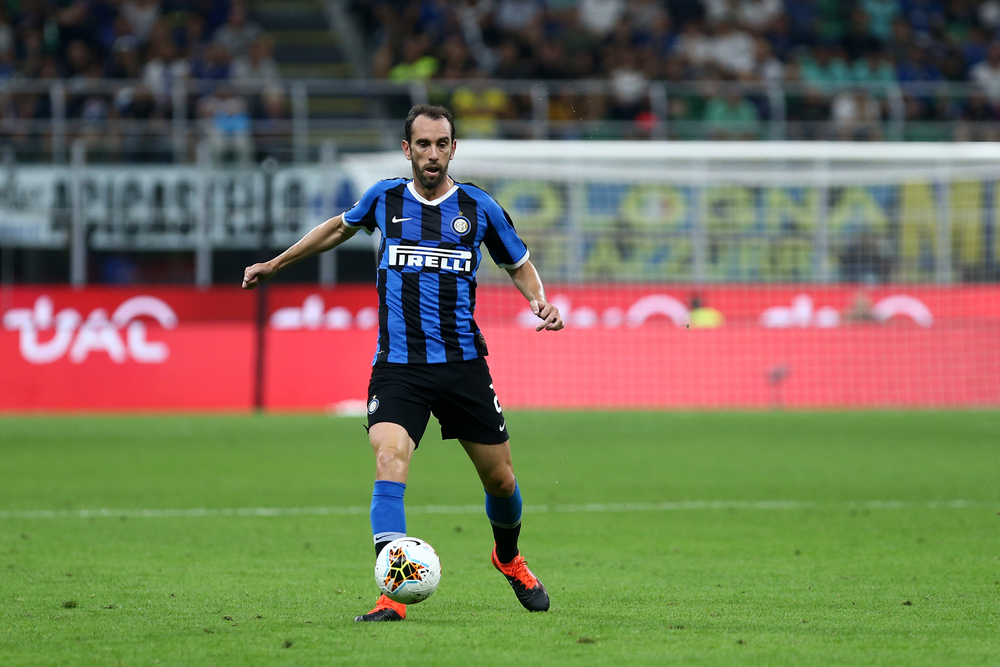 Diego Godin wybrał nowy klub. Polski stoper zyska rywala do walki o miejsce w składzie
