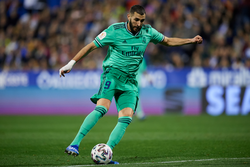 L'Equipe: Karim Benzema to bardziej kompletny gracz niż Robert Lewandowski. To on wygrałby Złotą Piłkę