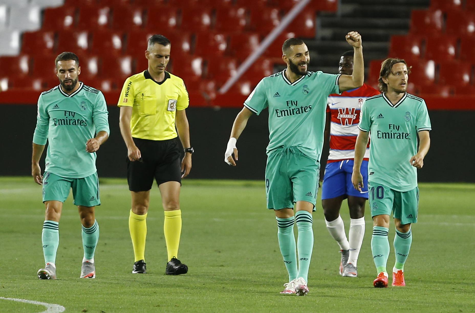 "Karim Benzema jest kompletną dziewiątką. Daje dużo więcej niż tylko strzelanie goli"