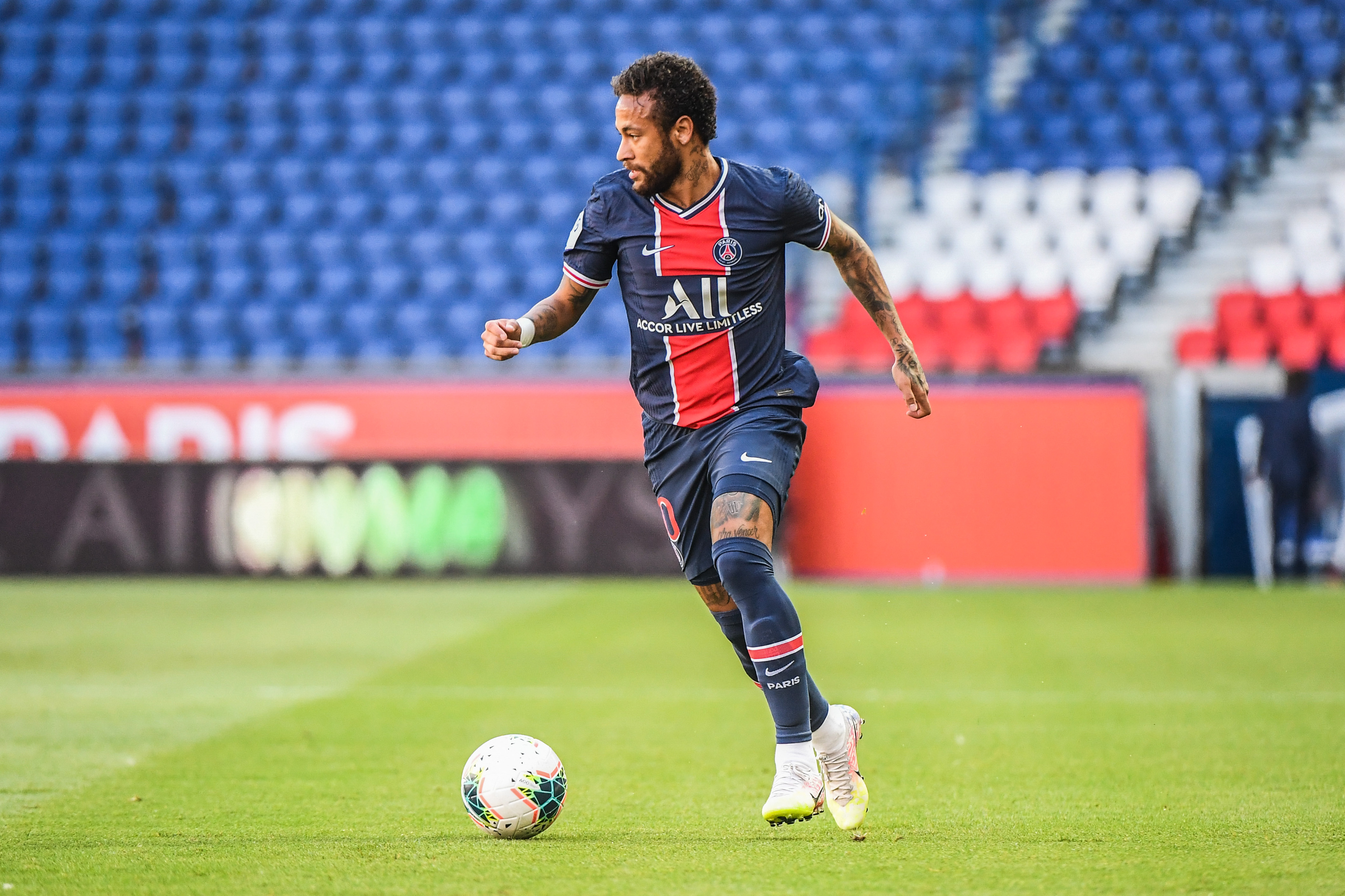Media: FC Barcelona znów chce Neymara. Zaproponuje PSG wymianę
