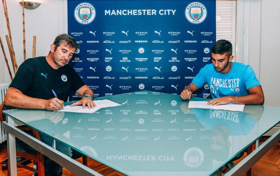 Bezczelne, cudowne dziecko hiszpańskiej piłki. Kim jest najnowsza gwiazda Manchesteru City?