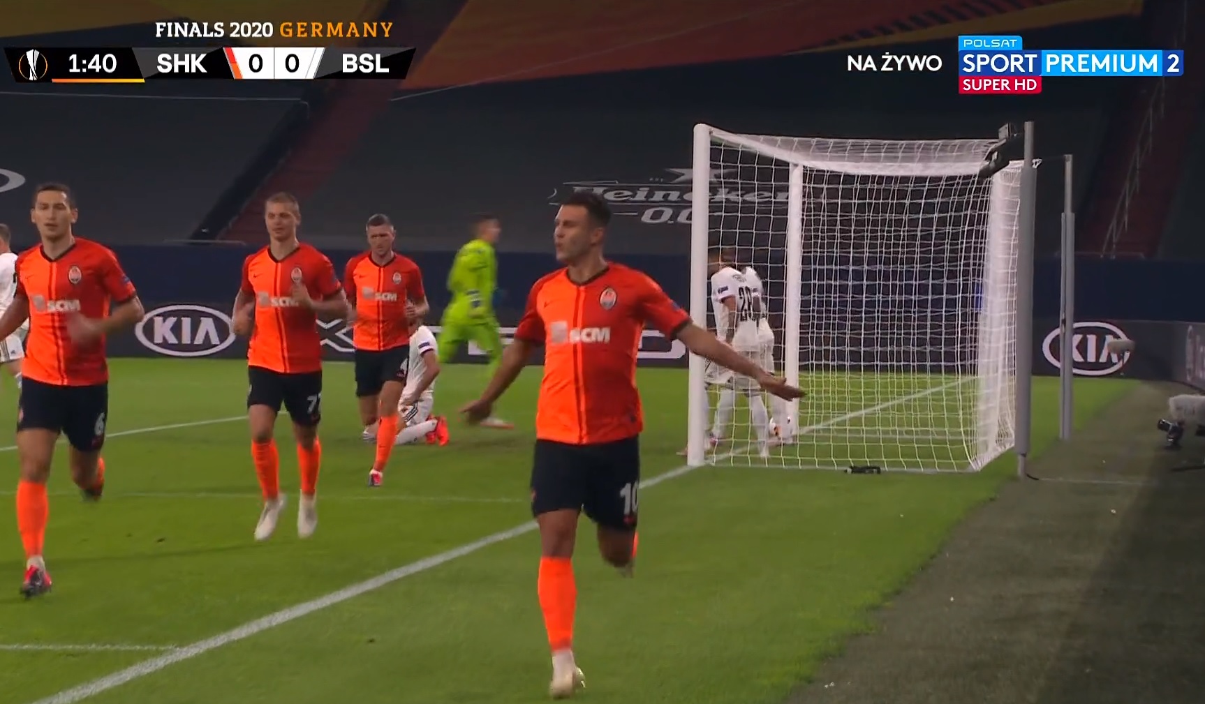 Szachtar nie dał szans FC Basel i awansował do półfinału Ligi Europy. Błyskawiczny gol ustawił mecz [WIDEO]