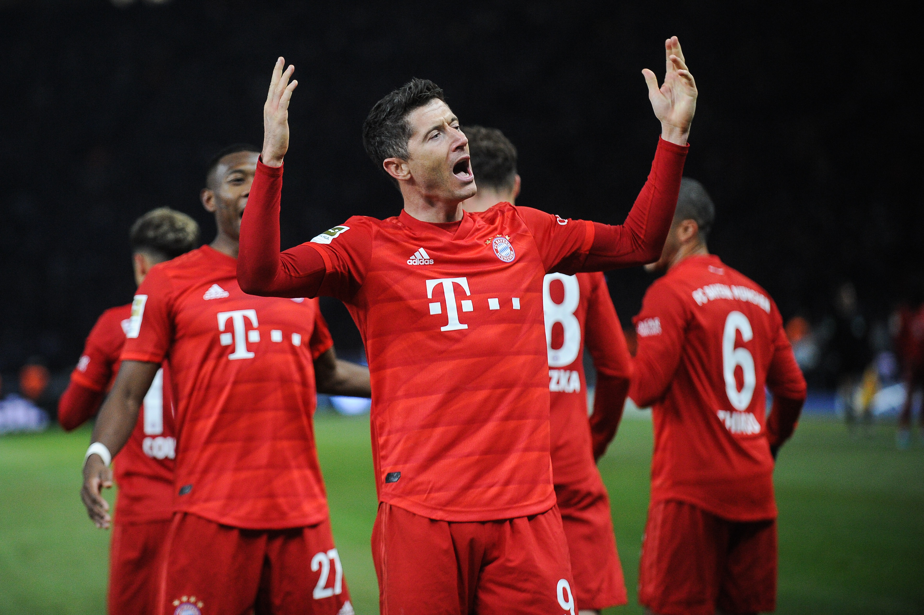 PSG ma argumenty tylko w ofensywie, na pozostałych pozycjach dominuje Bayern. Porównujemy składy finalistów