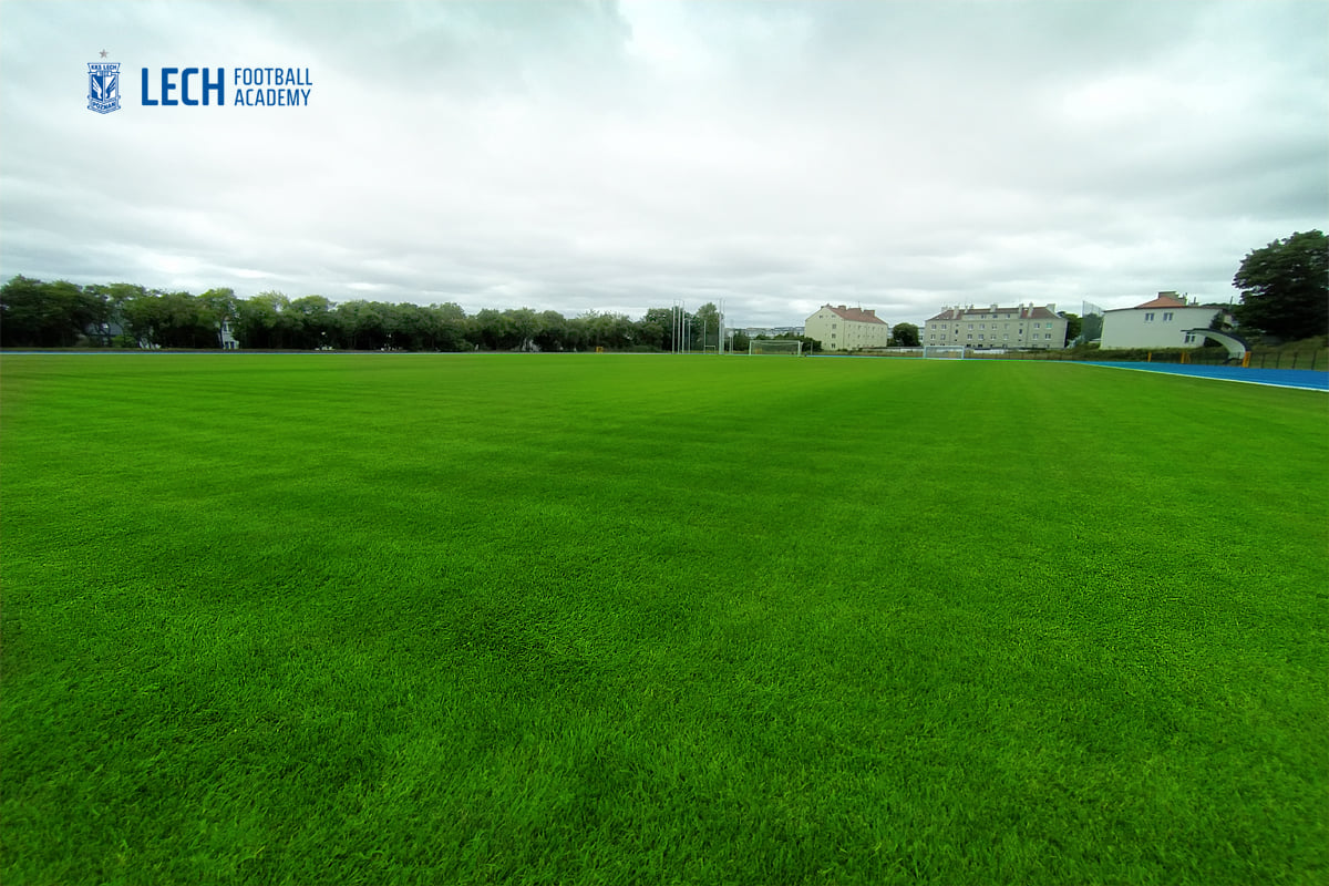 Najlepsza akademia w kraju poszerza swoje terytorium. Lech Poznań będzie szkolił dzieci na Pomorzu