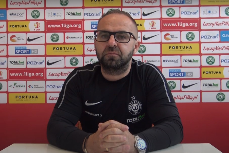 Piotr Tworek szczęśliwy po pierwszej wygranej Warty Poznań. "Dziękuję, panowie, jesteście niesamowici!"
