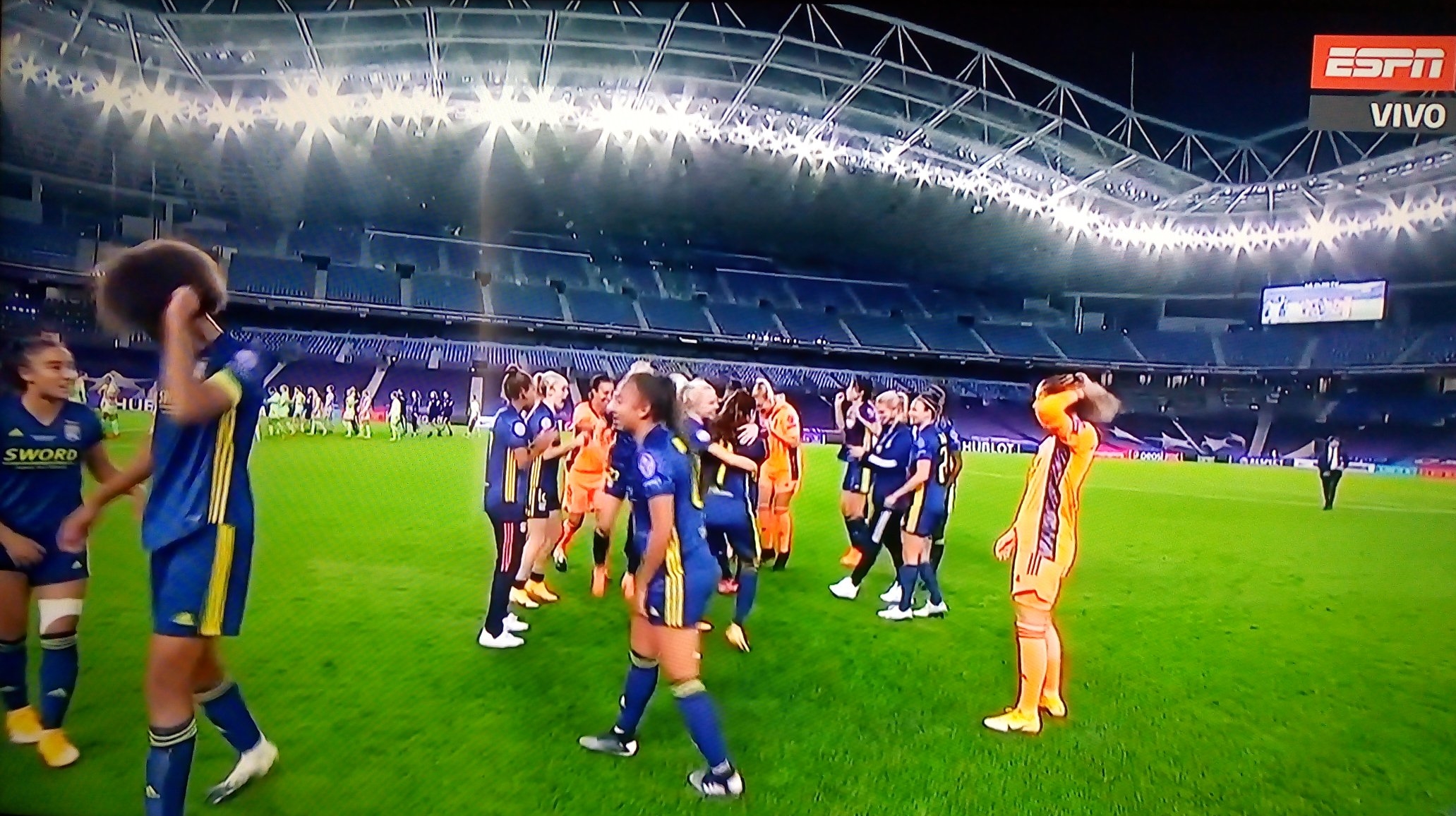 Piłkarki Olympique Lyon z kolejnym triumfem w Lidze Mistrzów. Asysta Ewy Pajor na niewiele się zdała