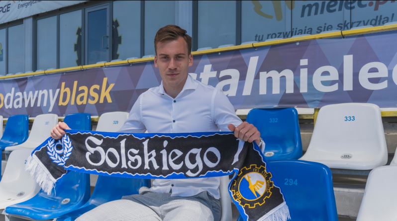 Wisła Kraków wypożyczyła Damiana Pawłowskiego. Młody piłkarz zasilił Stal Mielec