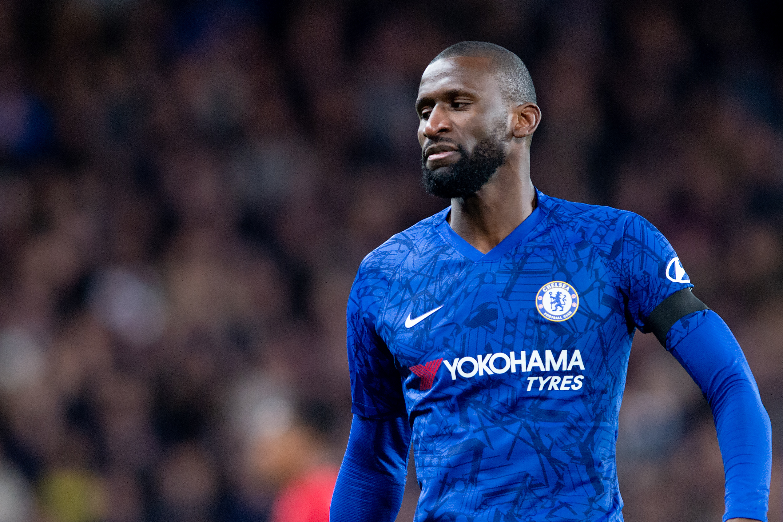 Real Madryt i PSG obserwują piłkarza Chelsea. Mogą mieć go za darmo