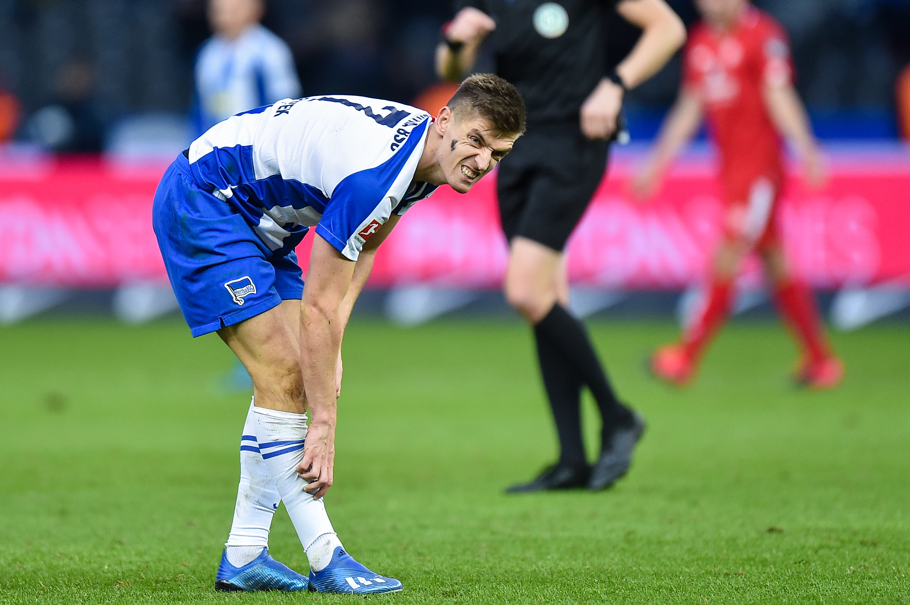 Borussia trzyma formę z Ligi Mistrzów. Piątek wstał z ławki, od gola powstrzymał go słupek [WIDEO]