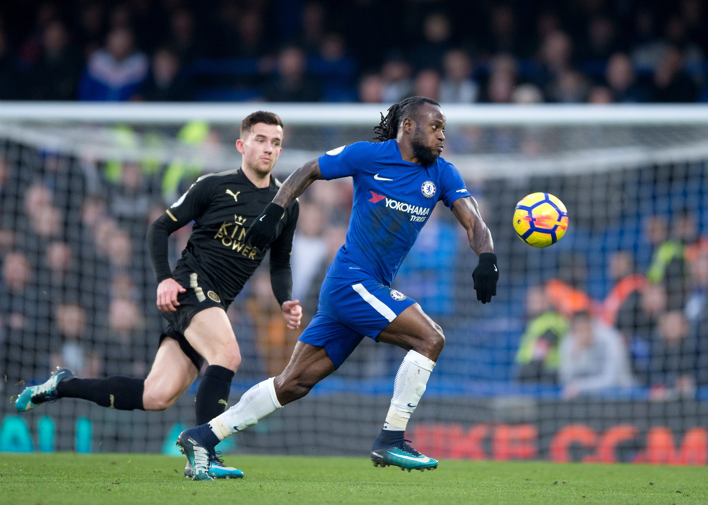 Frank Lampard nie widzi w Chelsea miejsca dla Mosesa. “Nie jest w naszych planach”