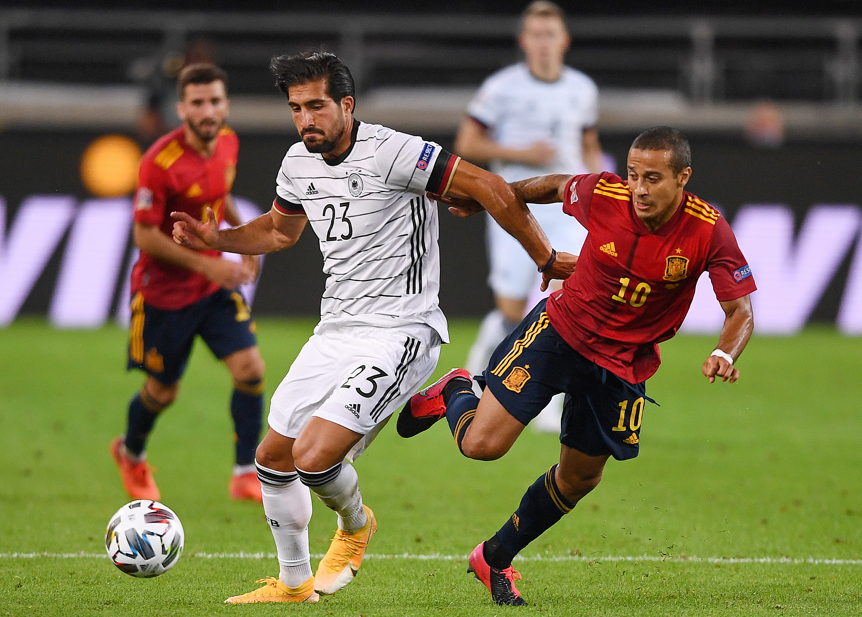 Thiago Alcantara zakażony koronawirusem. Piłkarz Liverpoolu został odizolowany od reszty zespołu