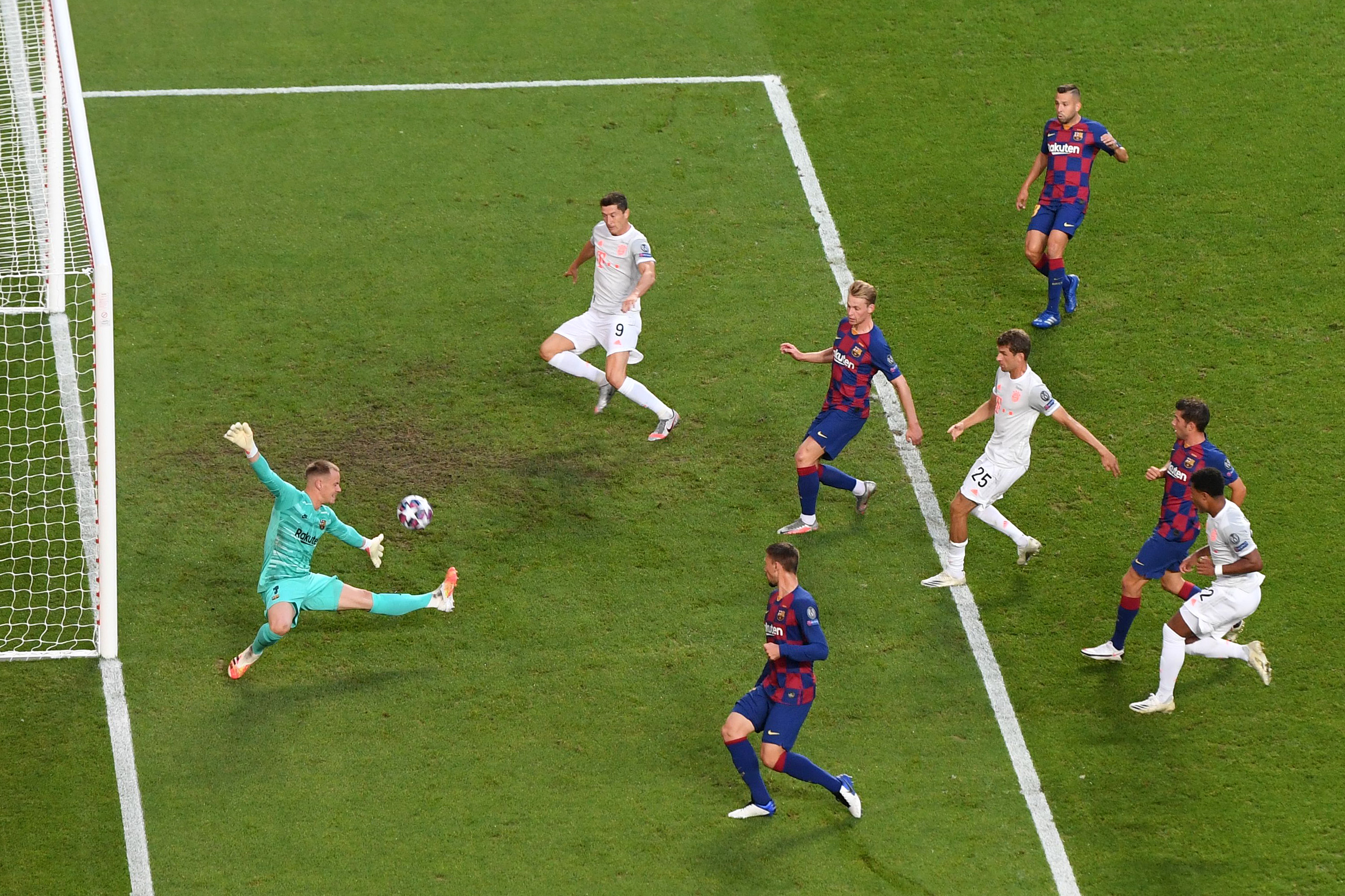 Bayern znów zagra z FC Barceloną? Na to są największe szanse. Zadanie Realu Madryt też może nie być łatwe