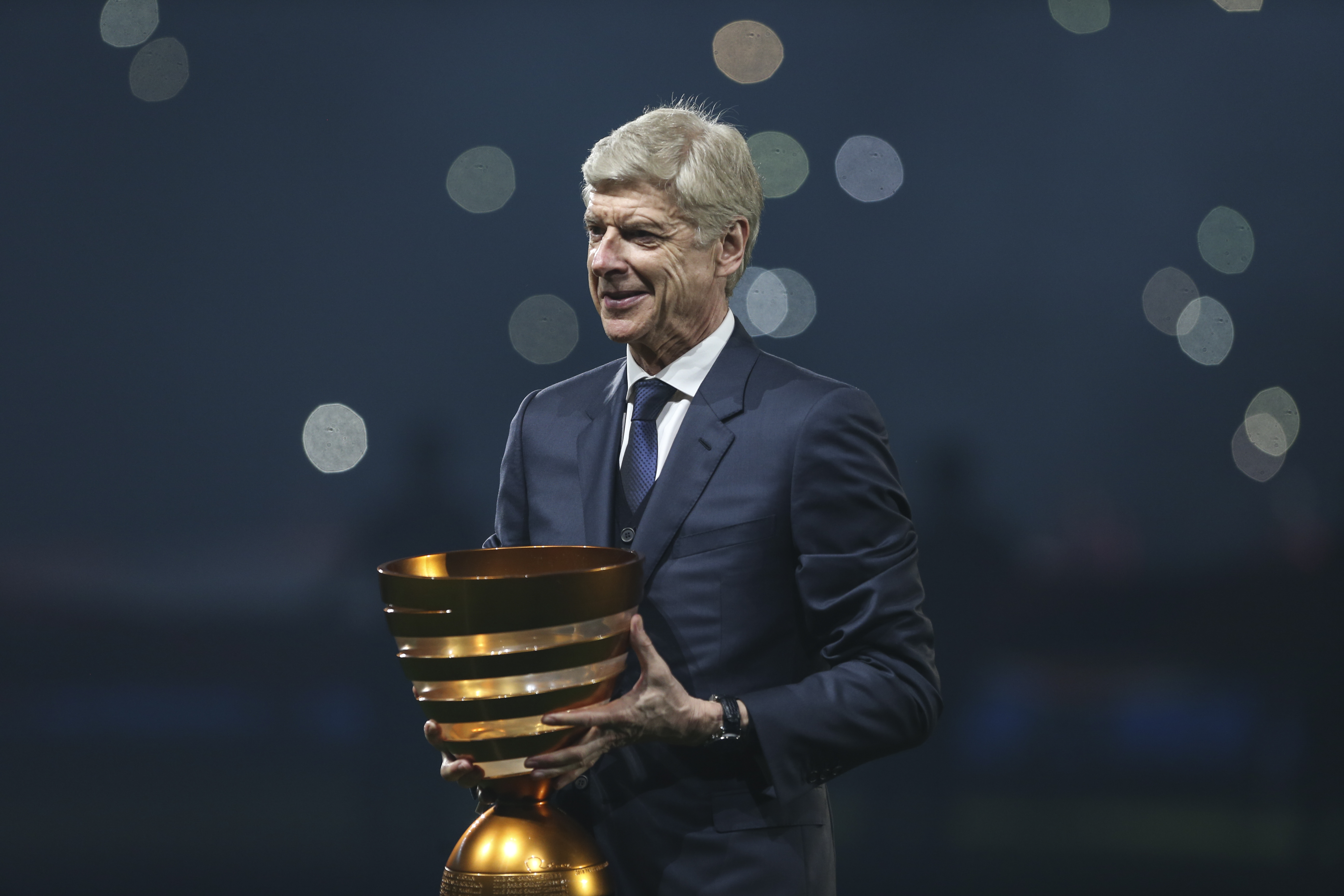 Arsene Wenger żąda rewolucji w futbolu reprezentacyjnym. Jako argumentu użył Roberta Lewandowskiego [ANKIETA]