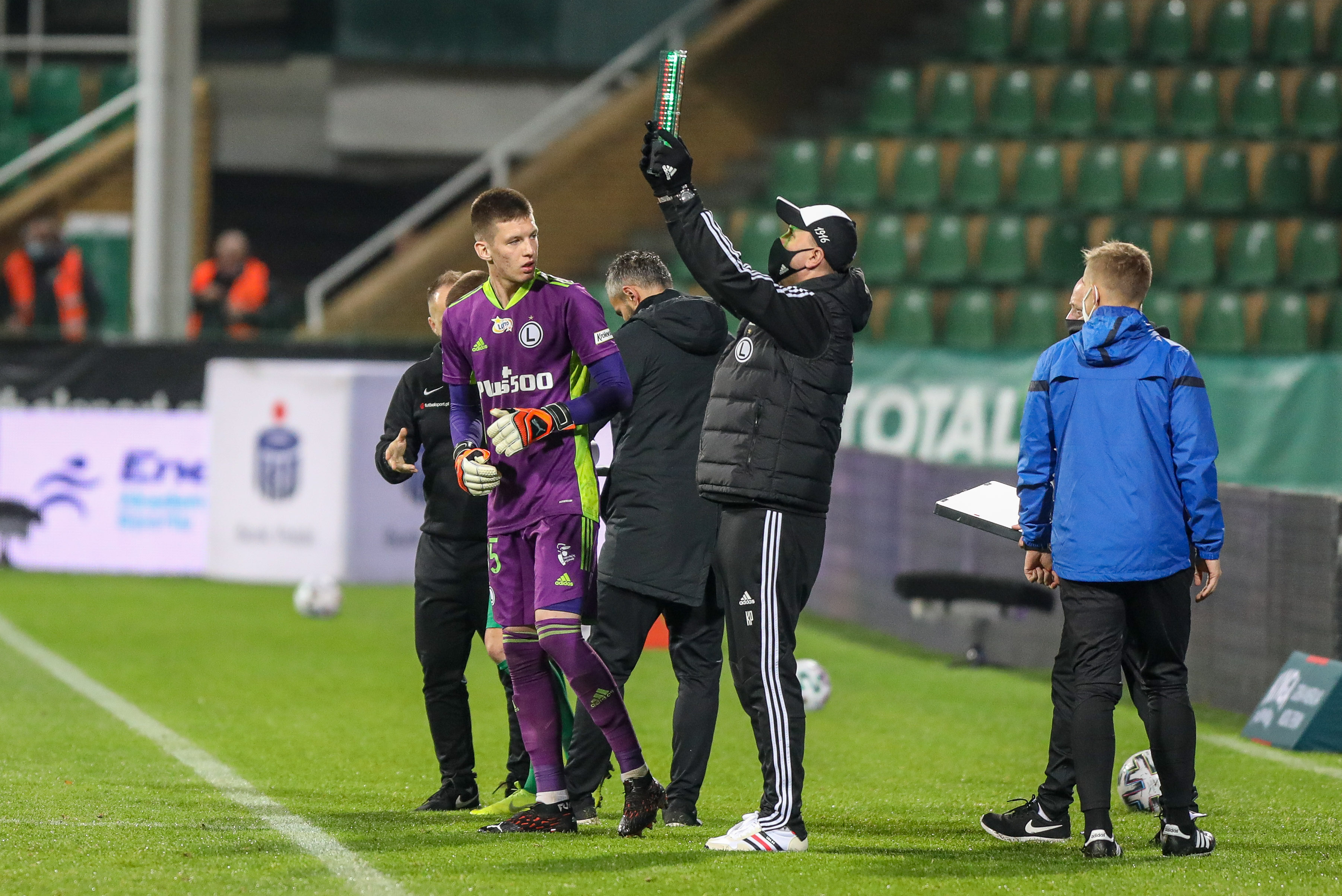 Cezary Miszta gotowy na klasyk z Widzewem Łódź. Bramkarz Legii opowiedział o relacjach z Arturem Borucem