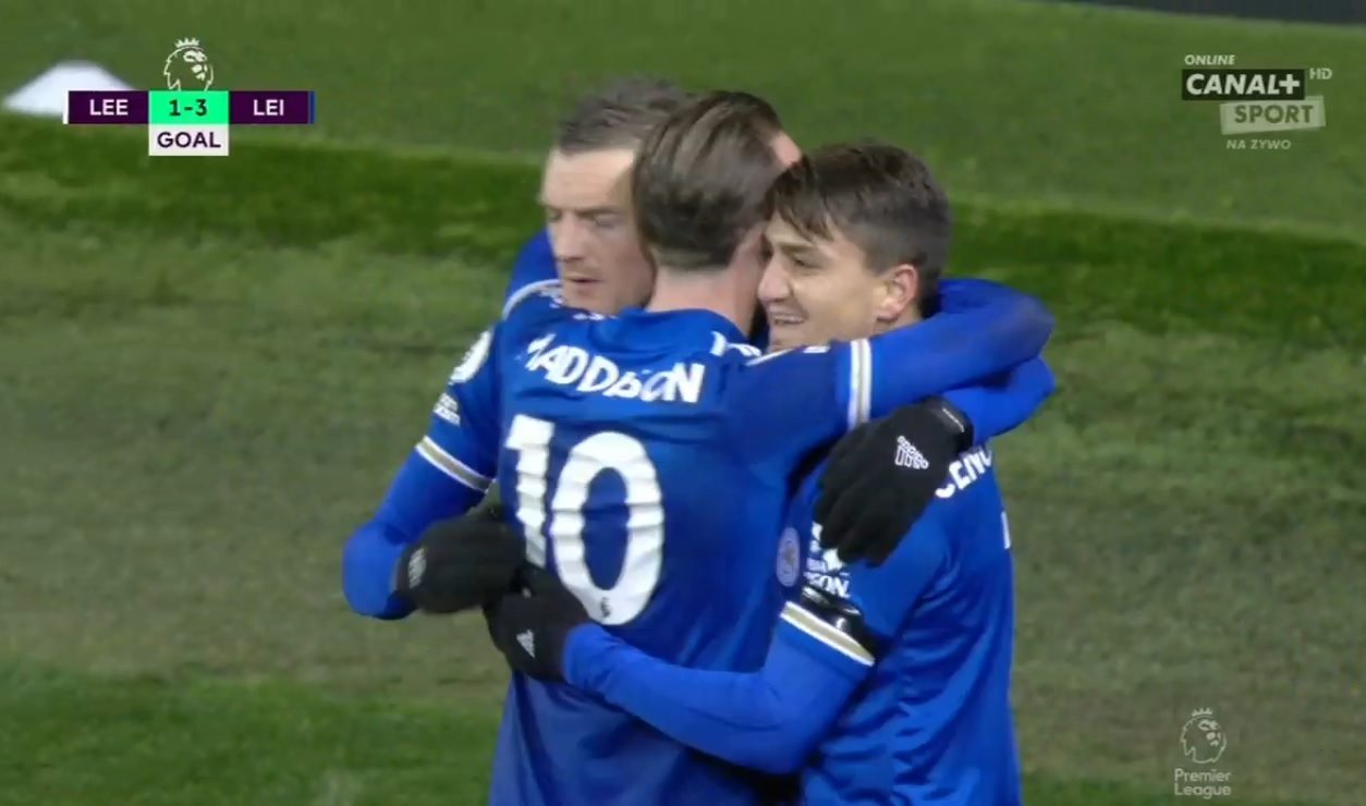 Jamie Vardy wypunktował Leeds United. Mateusz Klich sprokurował rzut karny [WIDEO]