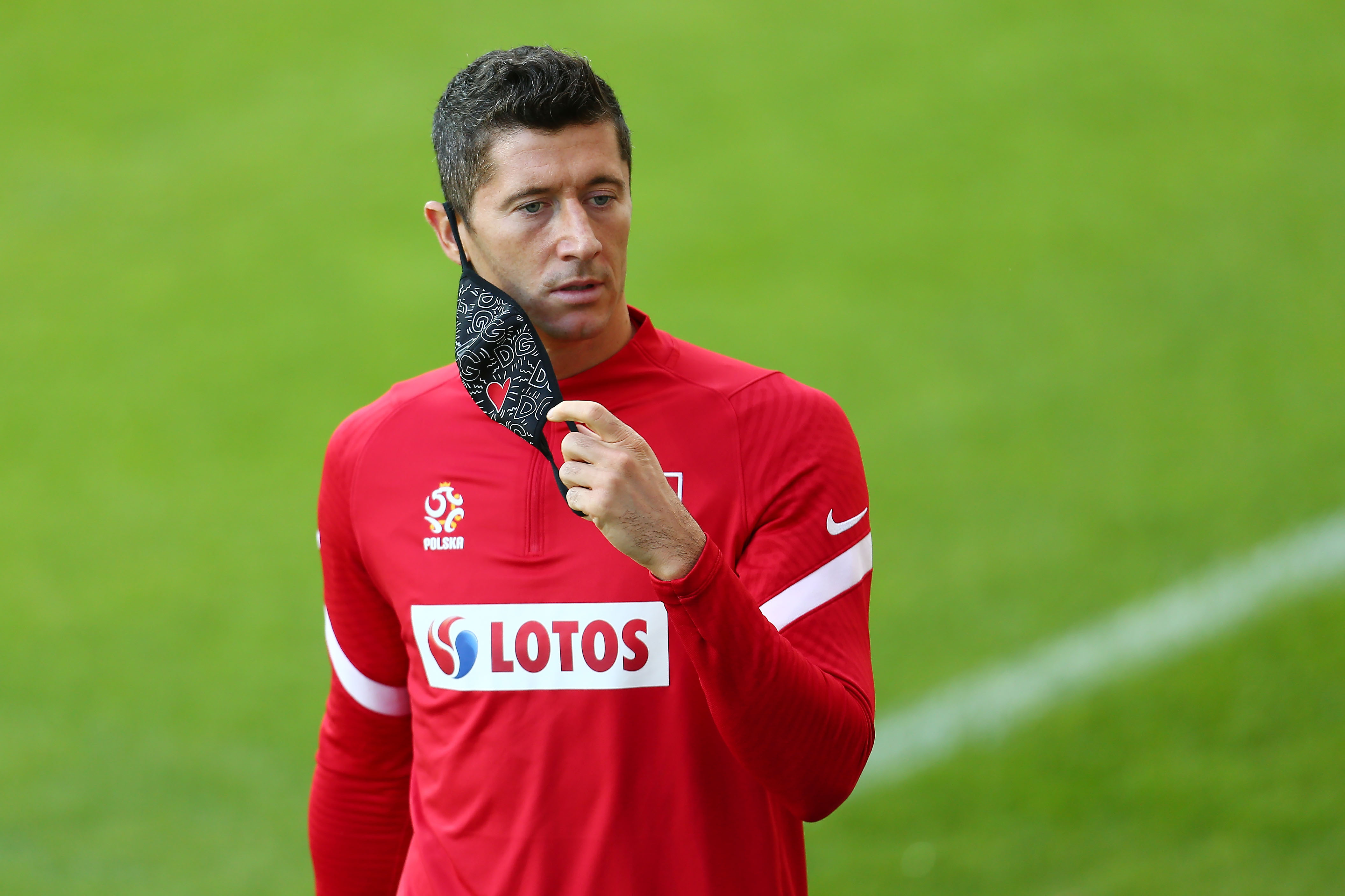 Robert Lewandowski nie dałby rady w Premier League? "Dla mnie Harry Kane jest najlepszym napastnikiem"