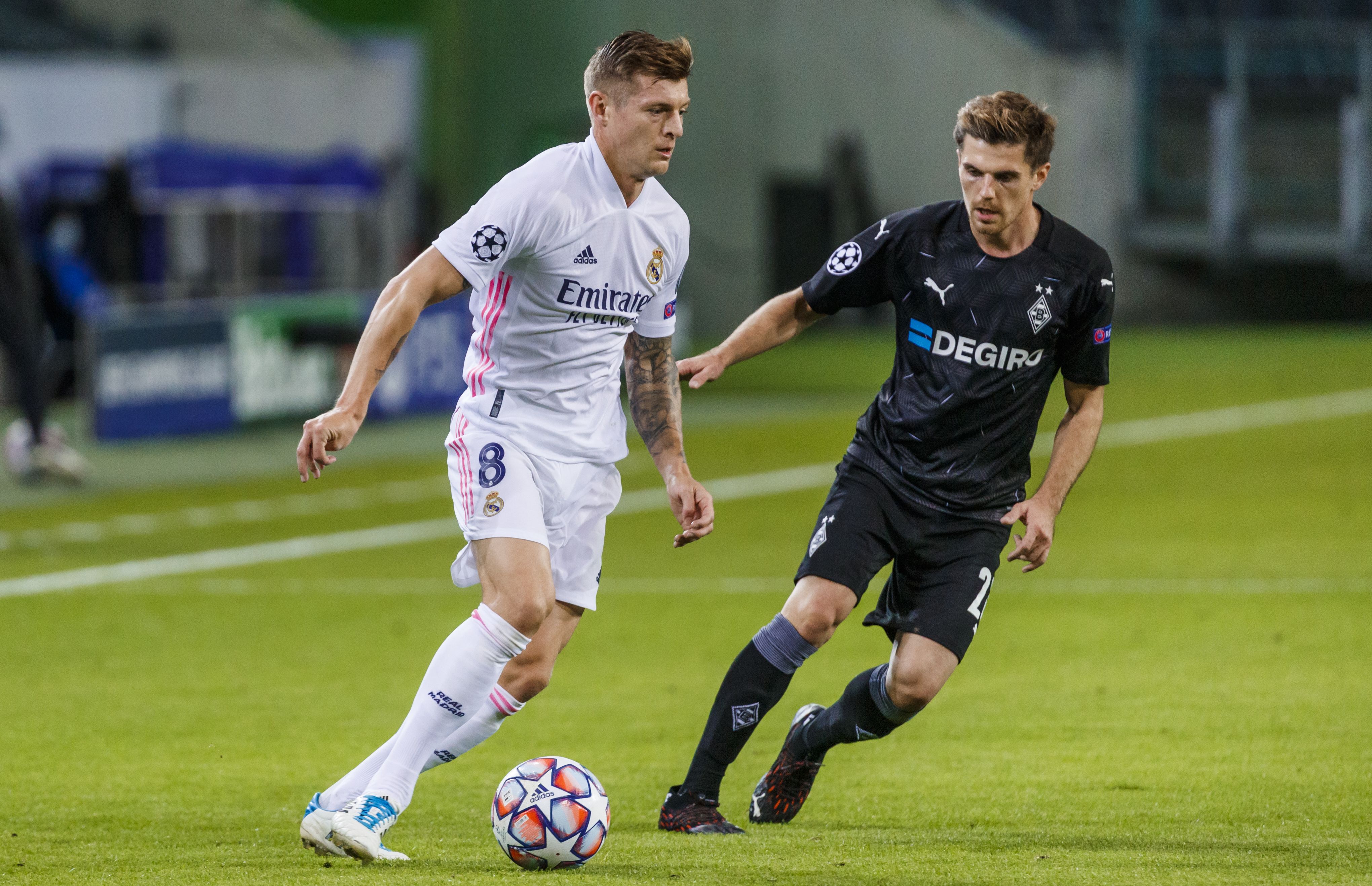 Toni Kroos jest wściekły na działaczy. "Piłkarze są marionetkami FIFA i UEFA"