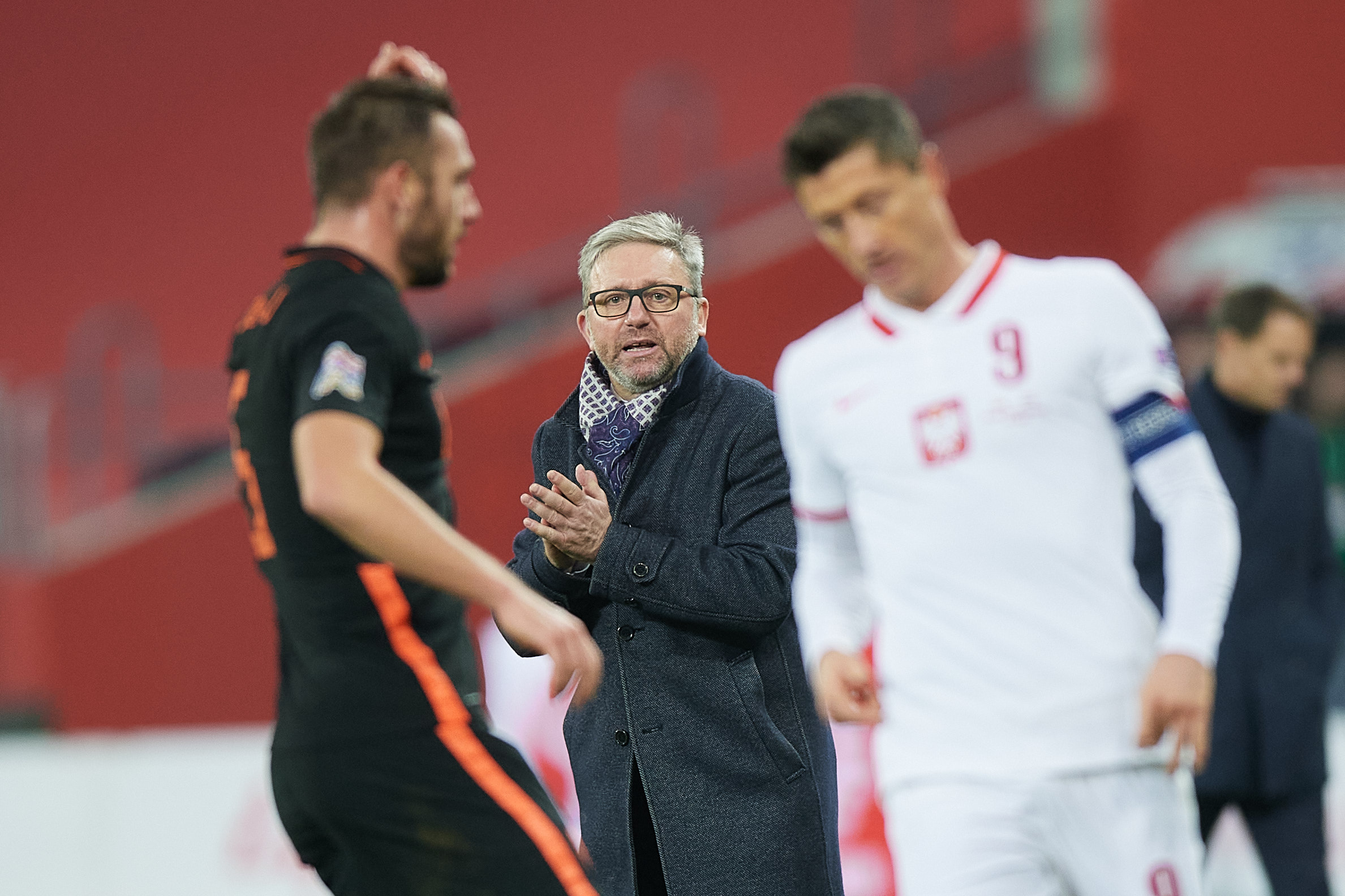 Legenda reprezentacji z apelem do Roberta Lewandowskiego. "W trudnej sytuacji trzeba rozmawiać z trenerem"