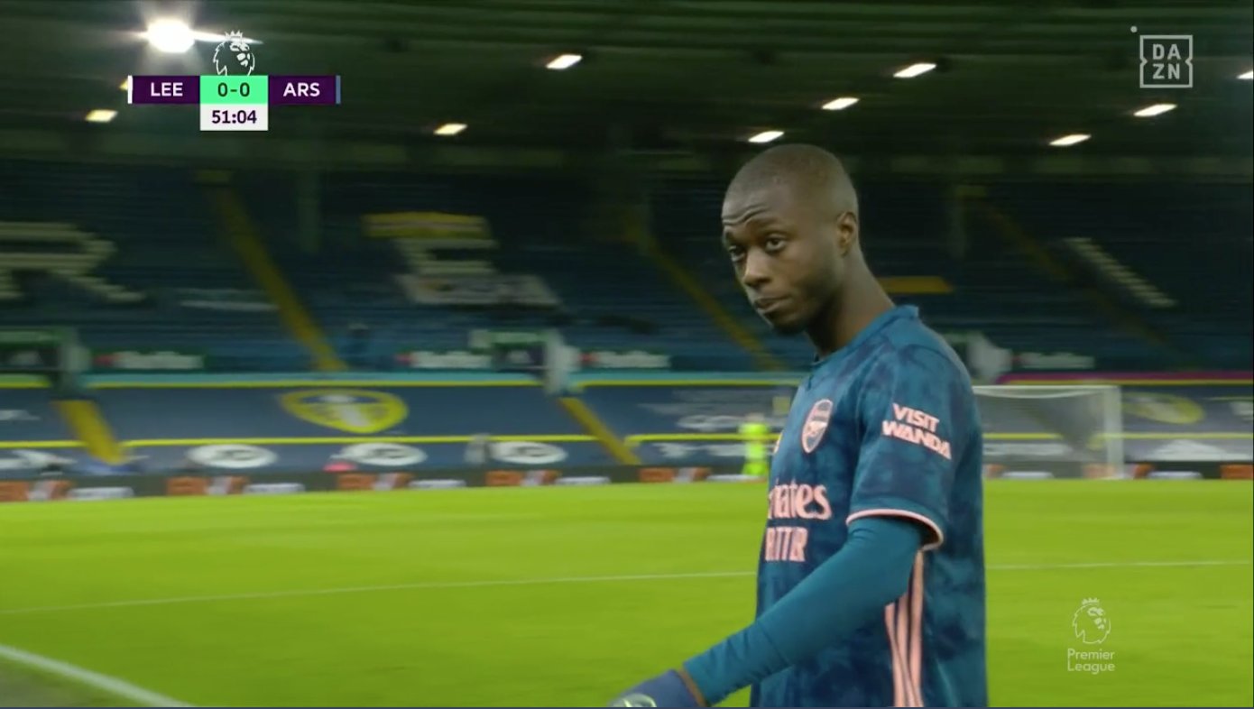 ﻿﻿Arsenal uciekł spod topora. Nicolas Pepe nie wytrzymał. Czerwona kartka za "zagranie głową" [WIDEO]
