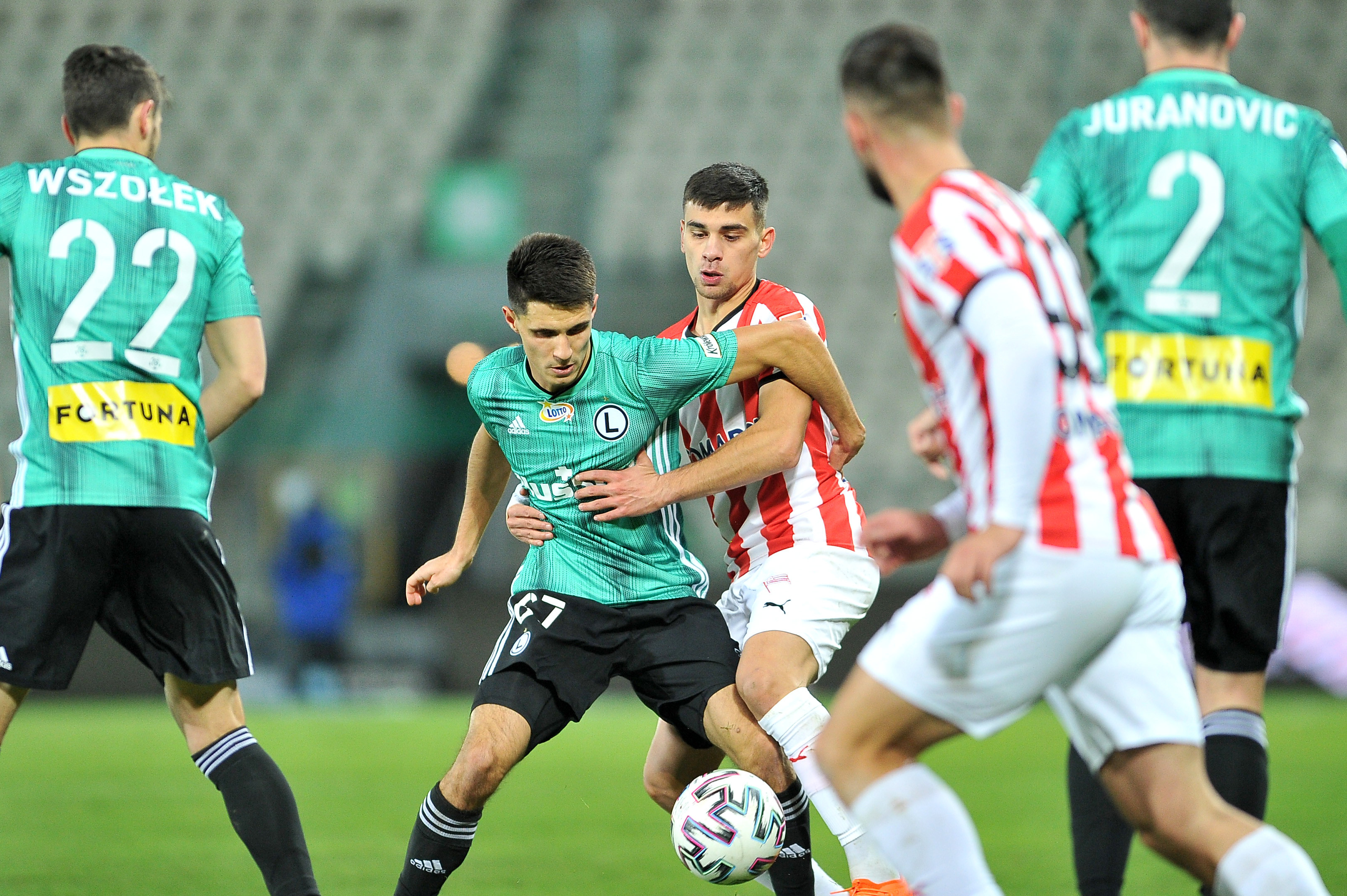 Bartosz Kapustka nie dokończył treningu. Piłkarz Legii Warszawa znów ma problemy zdrowotne