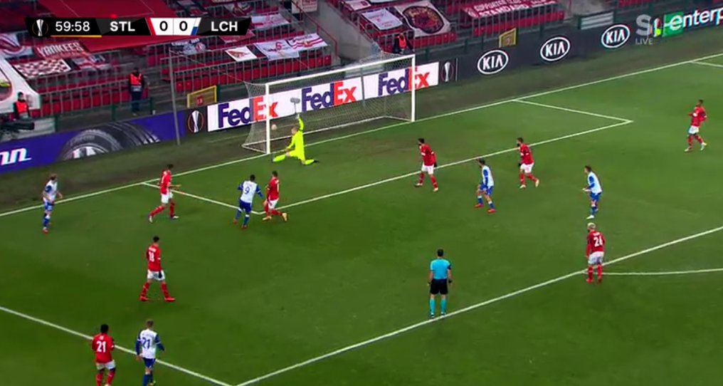 Niewykorzystana szansa Lecha Poznań w LE. "Kolejorz" prowadził, grał w przewadze i... przegrał! [WIDEO]