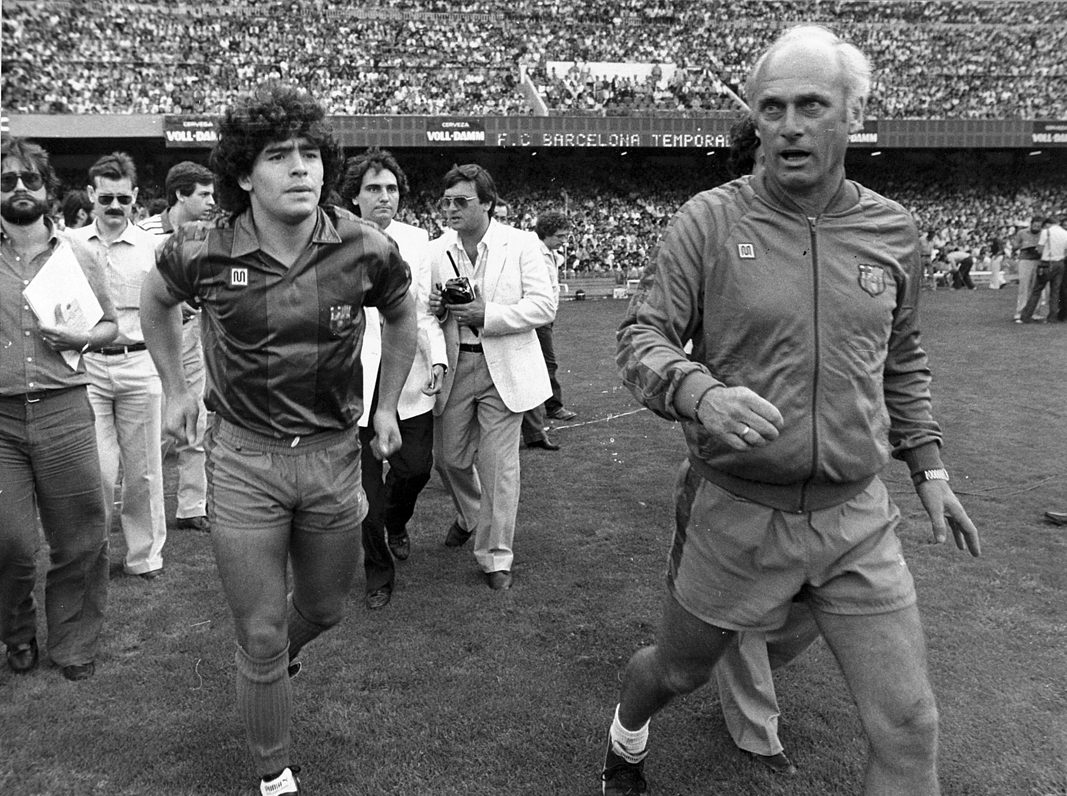 Agent wspomina transfer Diego Maradony do FC Barcelony. "Sceneria jak z horroru. Wszedłem do ciemnego tunelu"