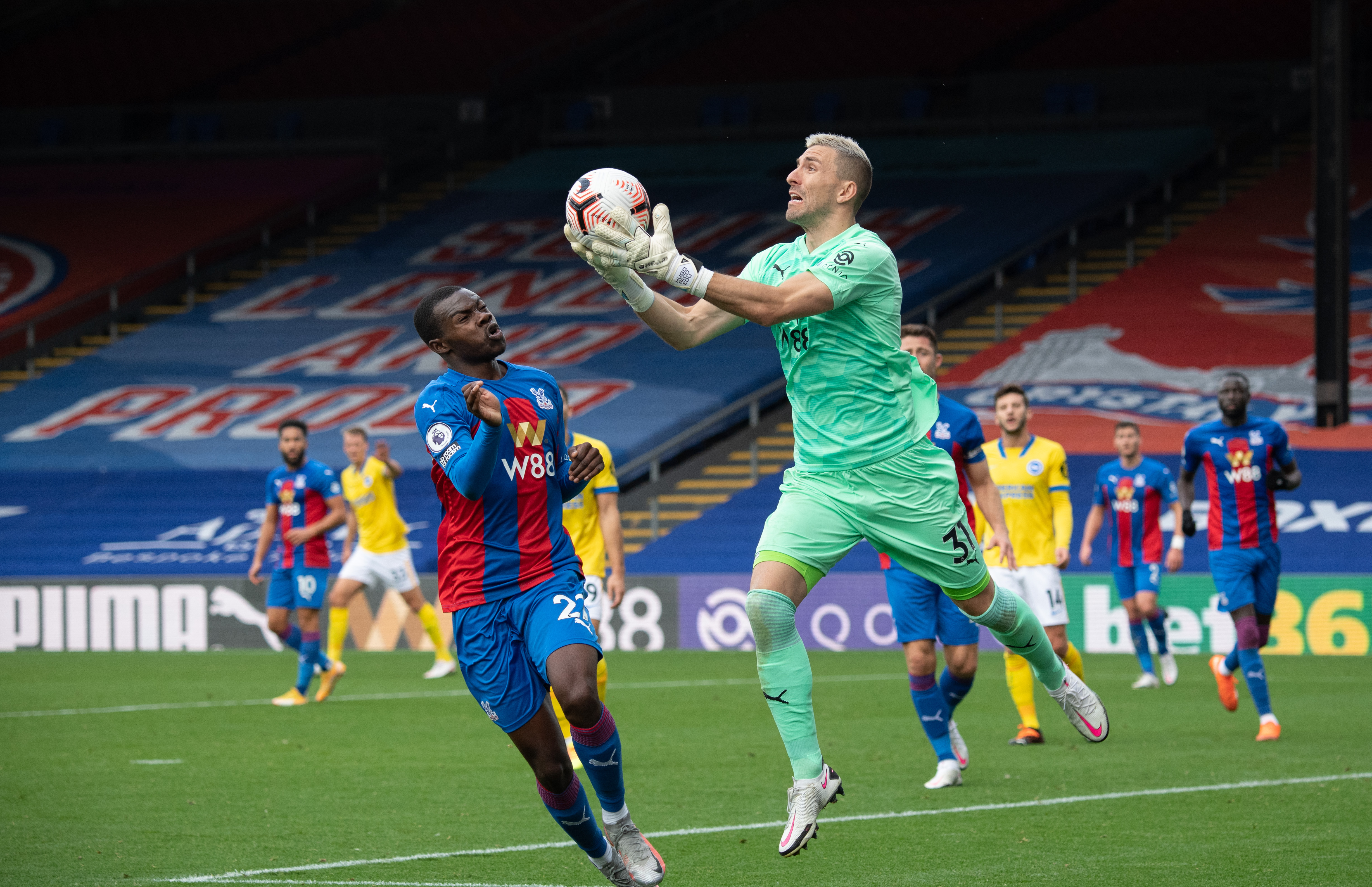 Fatalny błąd bramkarza Crystal Palace. Newcastle United wygrało w Londynie [WIDEO]