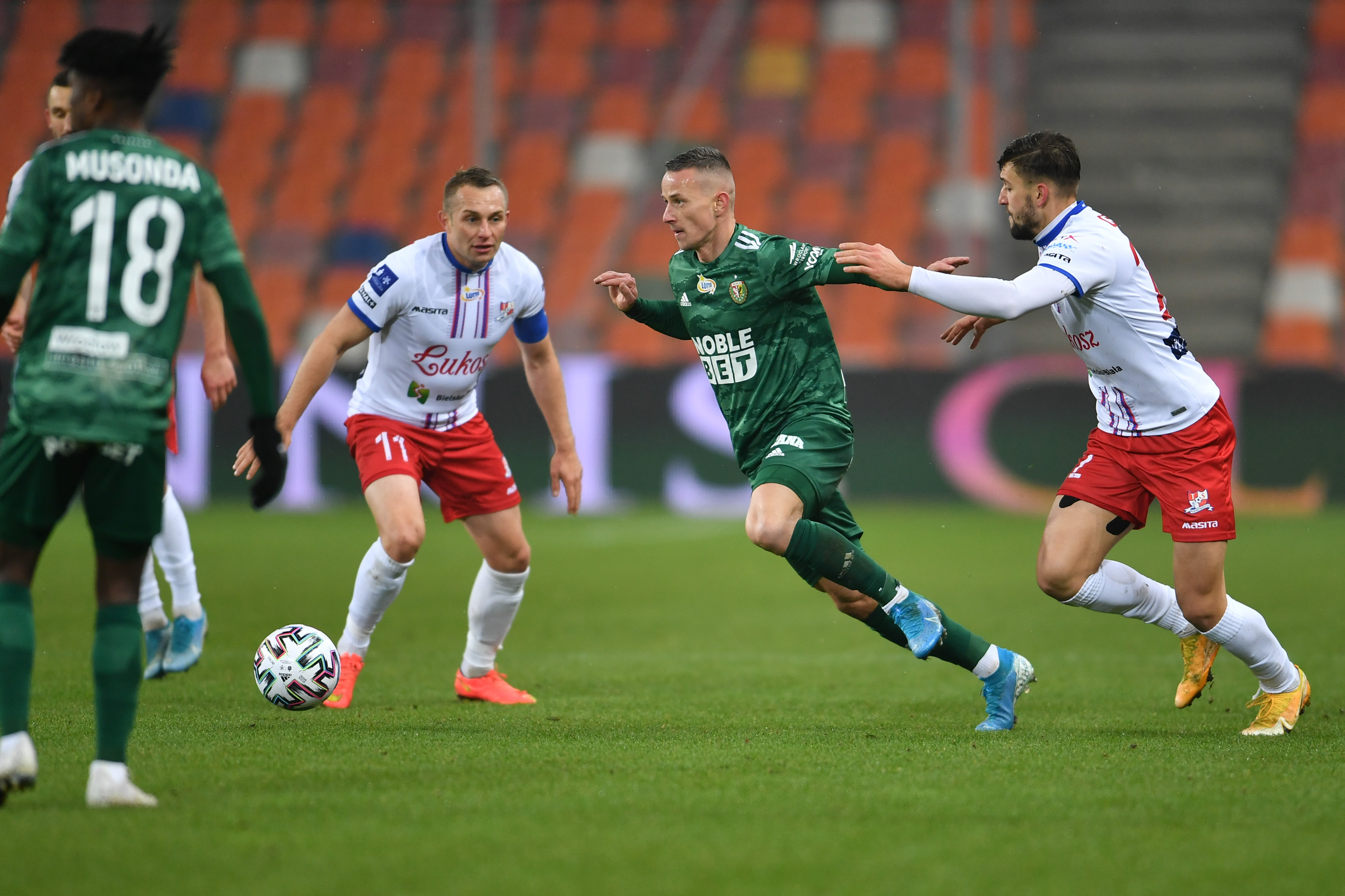 Pewne zwycięstwo Śląska Wrocław w Bielsku-Białej. Pierwszy gol Marcela Zylli w Ekstraklasie