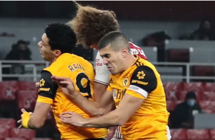 Zakaz gry głową przyszłością futbolu? Badania są porażające, zaczyna się walka o zdrowie piłkarzy