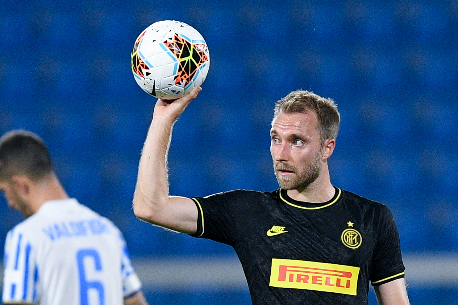 Christian Eriksen chce wrócić na boisko. Ma dwie opcje na dalszą karierę