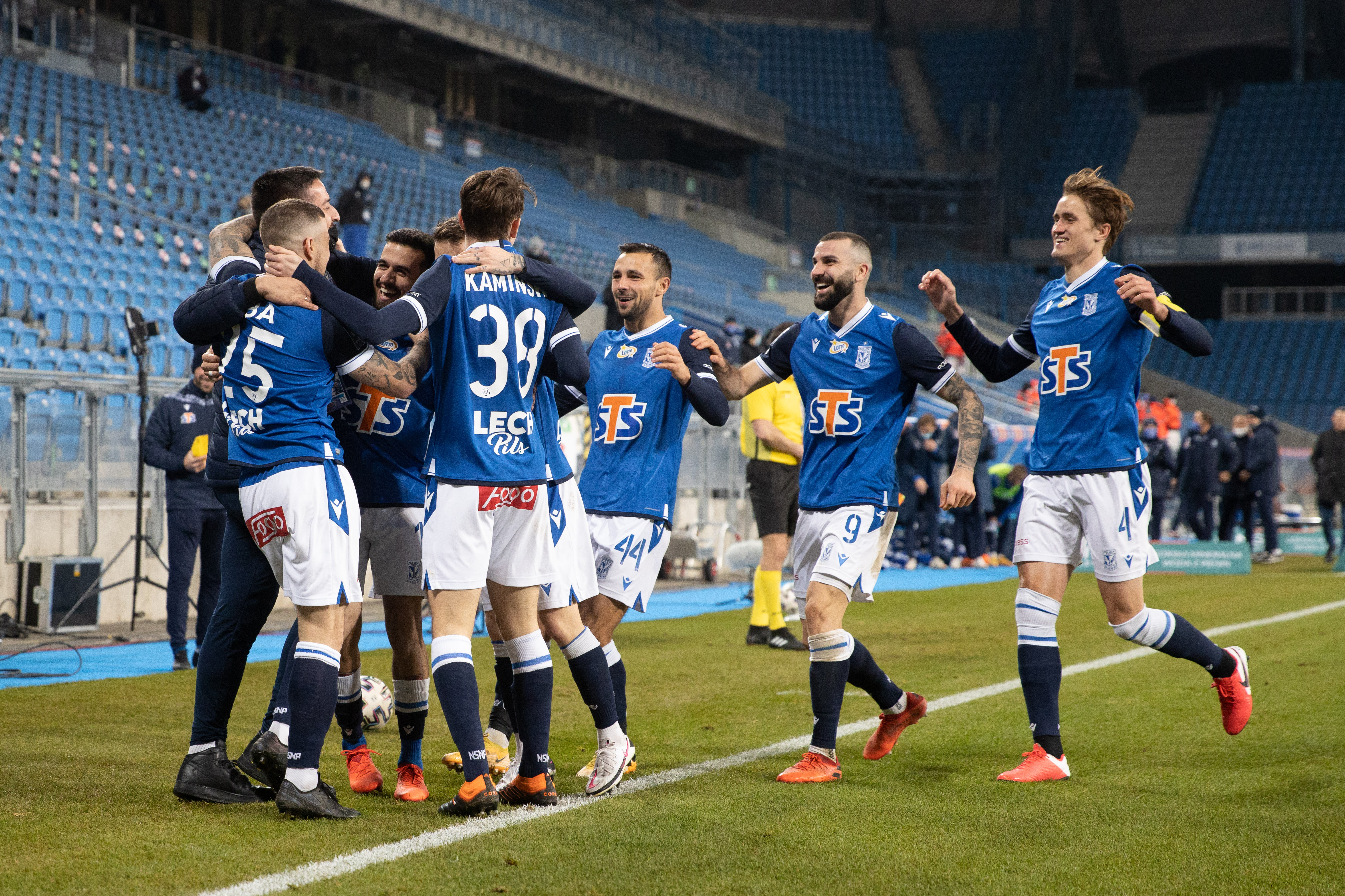 Analitycy wybrali najlepsze letnie transfery Ekstraklasy. Lech i Legia królami polowania