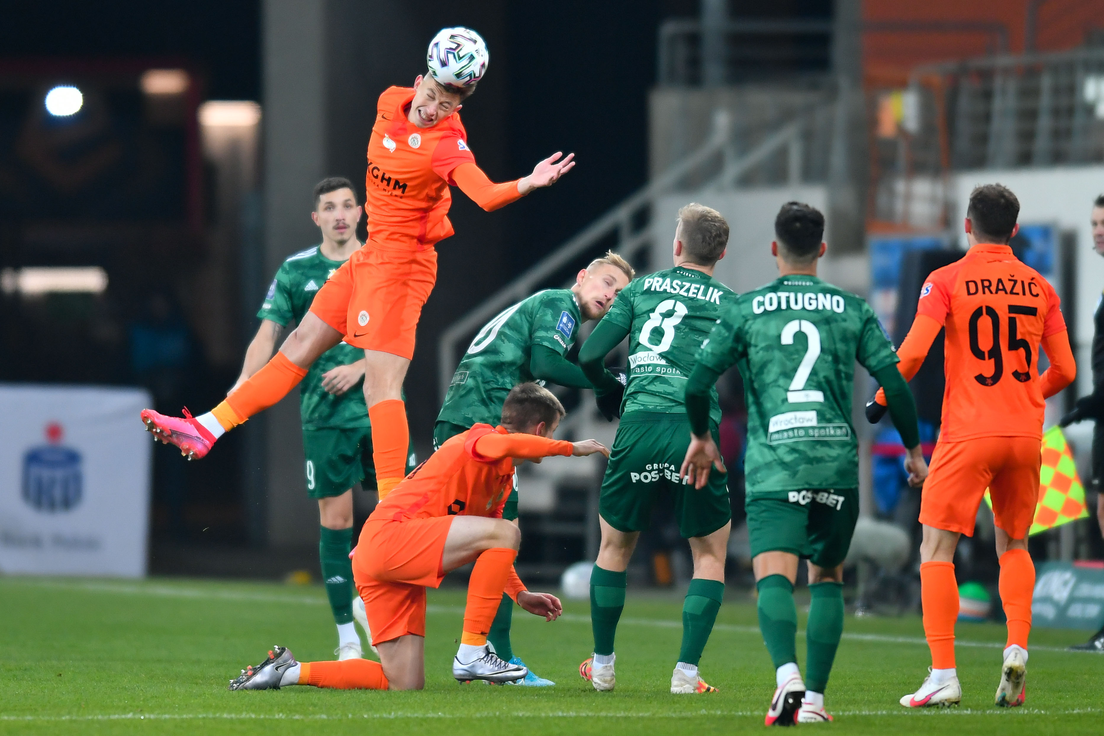 Bramkarz Śląska na dłużej we Wrocławiu. Klub wydał oficjalny komunikat