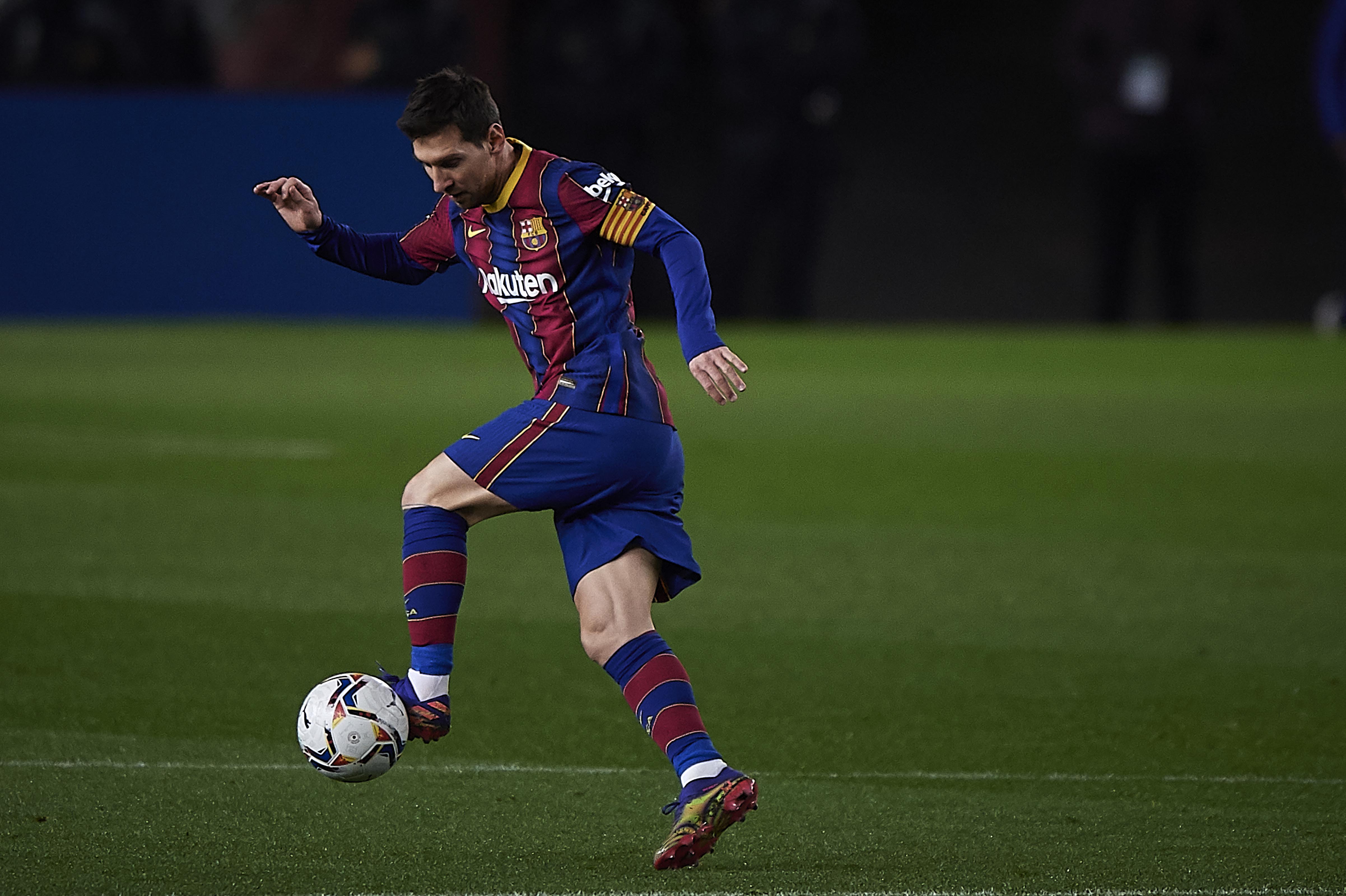 Leo Messi uzgodnił pięcioletni kontrakt z FC Barceloną! Obniży swoją pensję co najmniej dwukrotnie