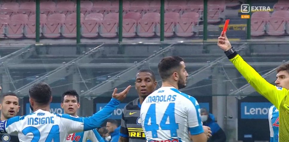 Inter lepszy od Napoli. Topnieje przewaga Milanu na szczycie Serie A [WIDEO]