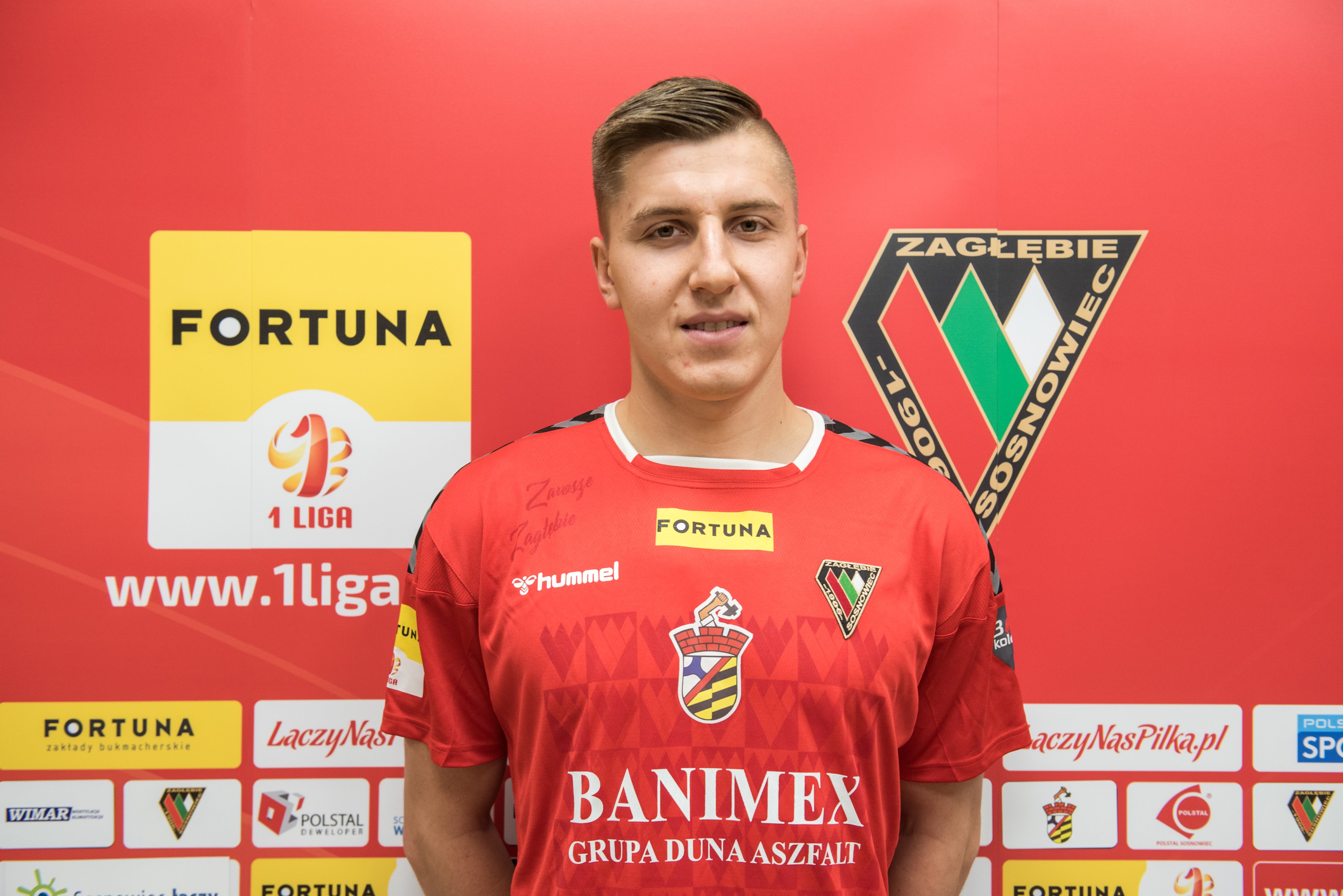 Zagłębie Sosnowiec ogłosiło pierwszy zimowy transfer. Maciej Ambrosiewicz podpisał umowę