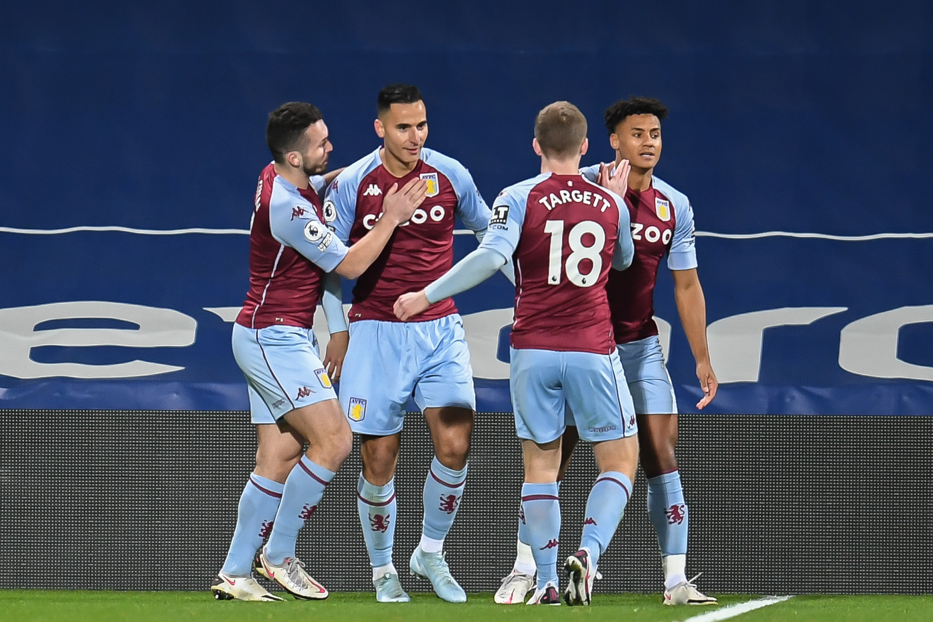 Aston Villa wystawi na mecz z Liverpoolem zespół U23? Może nie mieć innego wyjścia