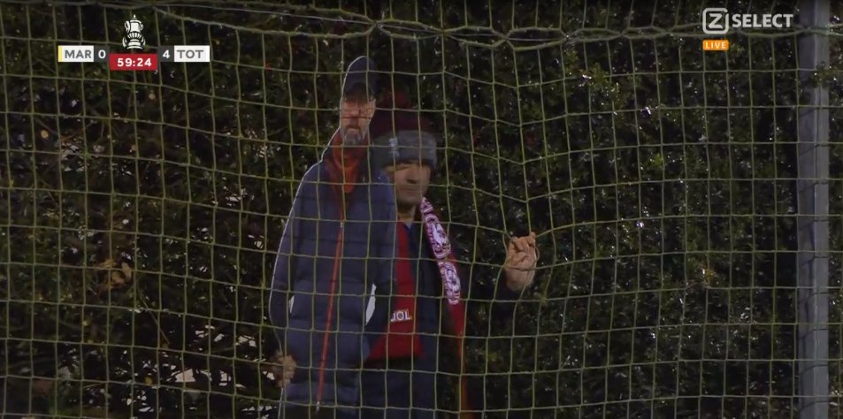 Puchar Anglii w pełnej krasie! Tottenham zawitał na boisko drużyny z ósmej ligi. Niecodzienne starcie [WIDEO]