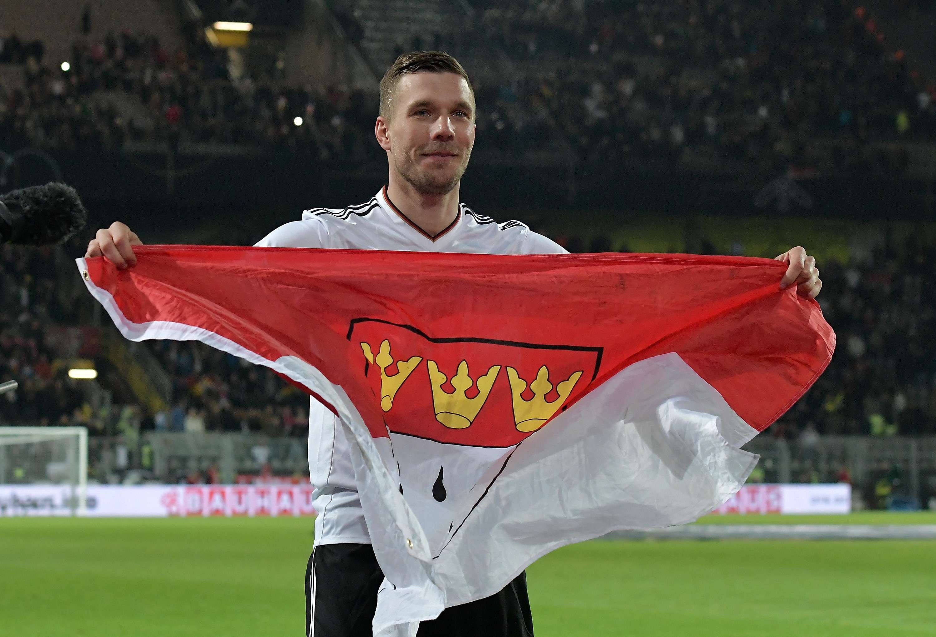 Lukas Podolski skomentował sensacyjne plotki transferowe. "To kompletna głupota"