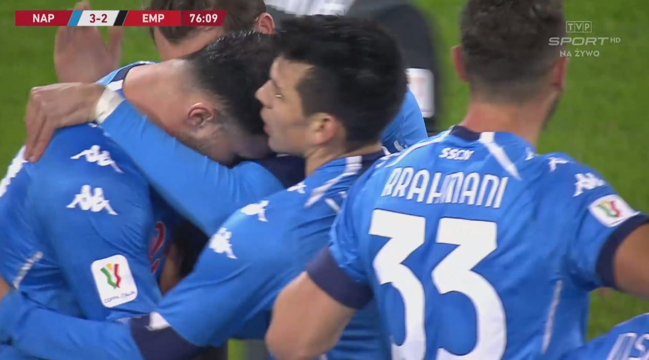 Napoli o krok bliżej obrony tytułu w Pucharze Włoch. Grał Piotr Zieliński, pech Szymona Żurkowskiego [WIDEO]