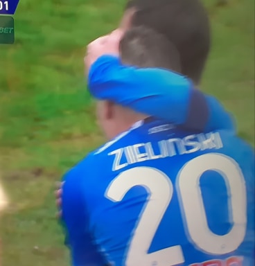 Piękna bramka Piotra Zielińskiego z dystansu! Napoli zdemolowało Fiorentinę [WIDEO]