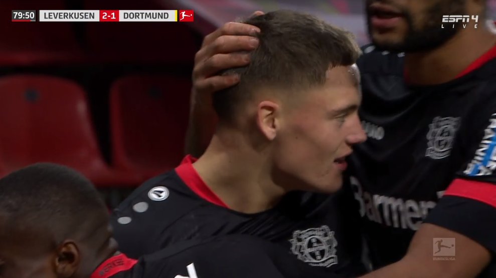 Porażka Borussii Dortmund w hicie Bundesligi. Trzy punkty zostały w Leverkusen [WIDEO]