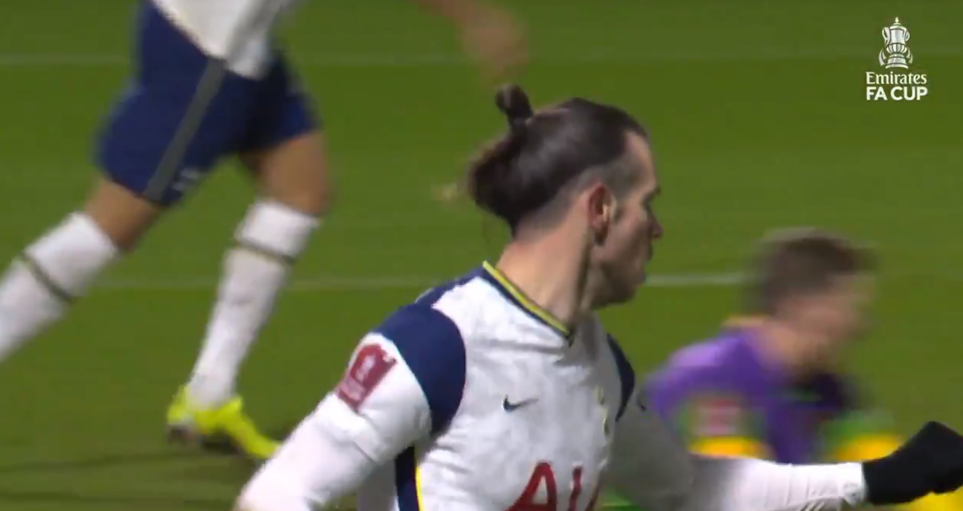 Tottenham długo męczył się z czerwoną latarnią Championship. Gareth Bale z czwartym golem po powrocie [WIDEO]